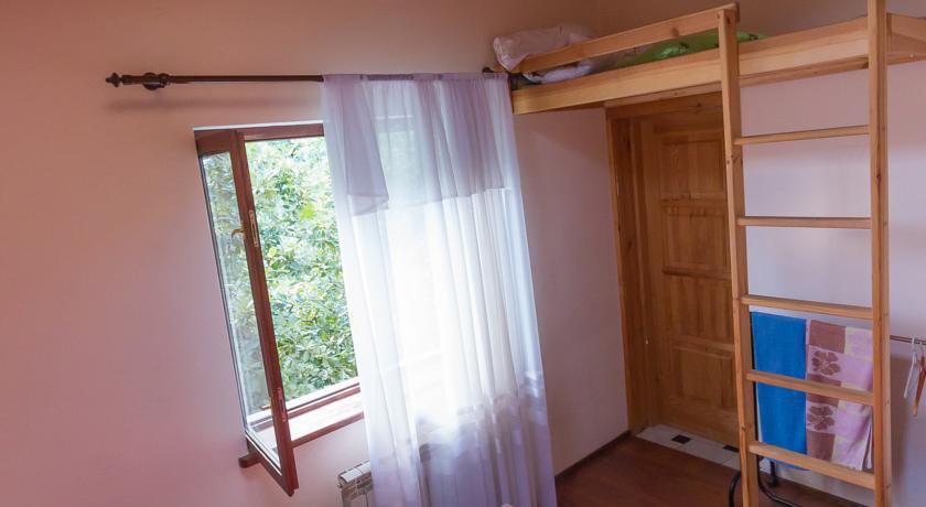 Гостиница Собака Улыбака Ялта