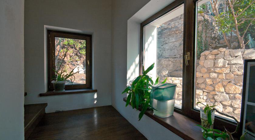 Гостиница Собака Улыбака Ялта-11